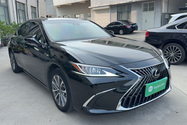 Used Lexus ES 2021 200 Excellence Edition Exterior 2