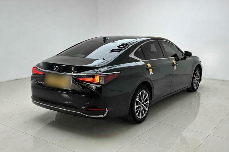 Used Lexus ES 2021 200 Excellence Edition Exterior 2