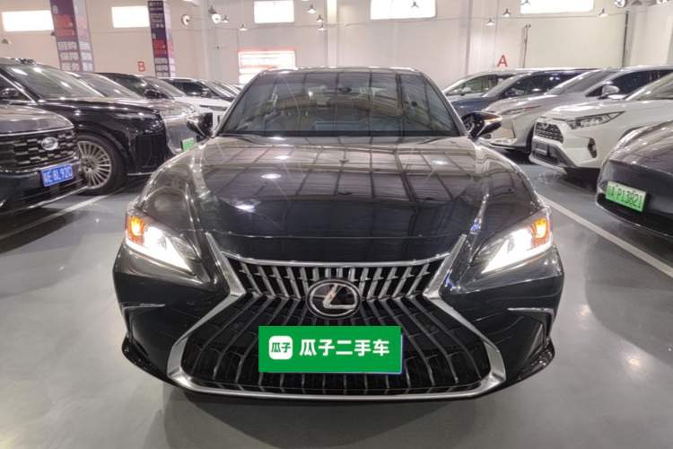 Used Lexus ES 2021 200 Excellence Edition Front