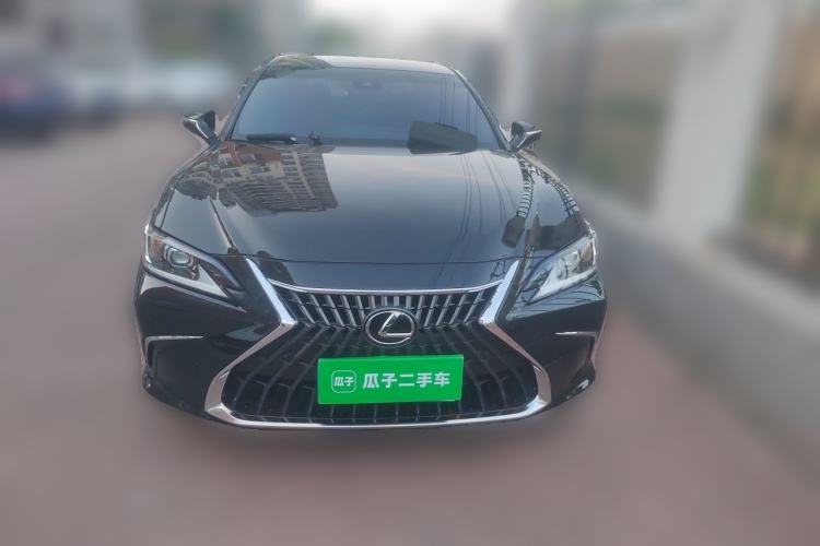 Used Lexus ES 2021 260 Excellence Edition Front