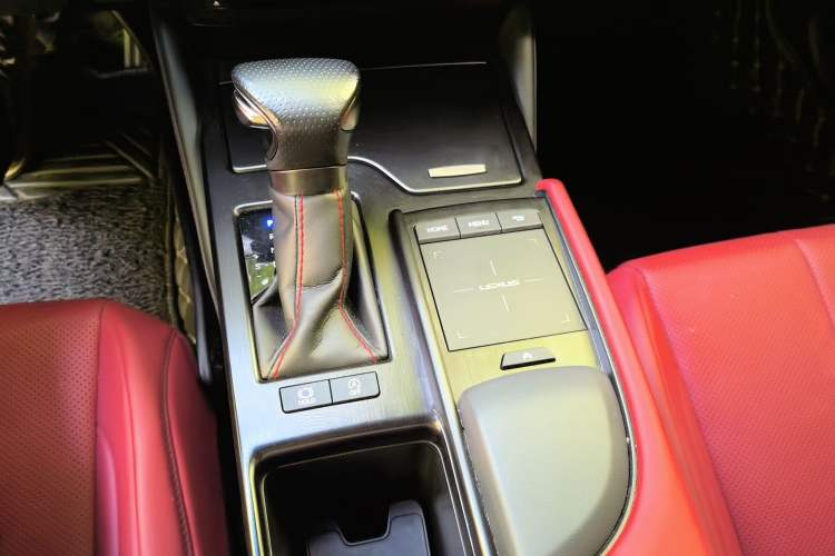 Used Lexus ES 2021 260 F SPORT Gear Lever
