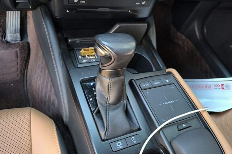 Used Lexus ES 2021 200 Excellence Edition Gear Lever