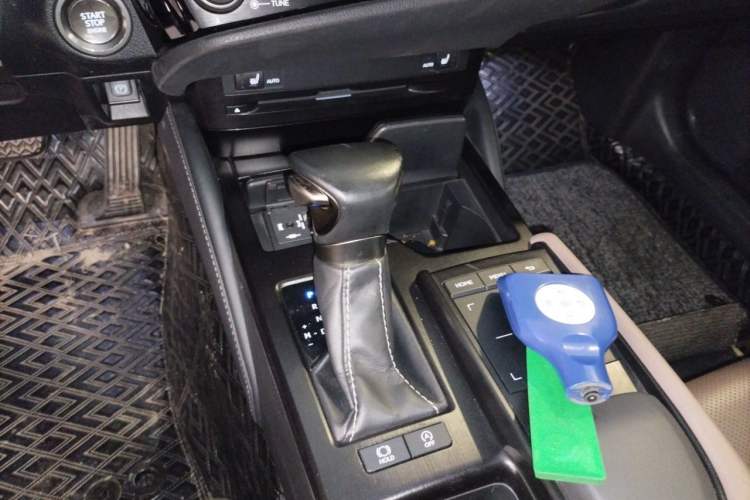 Used Lexus ES 2021 200 Excellence Edition Gear Lever