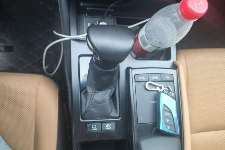 Used Lexus ES 2021 300h Excellence Edition Gear Lever