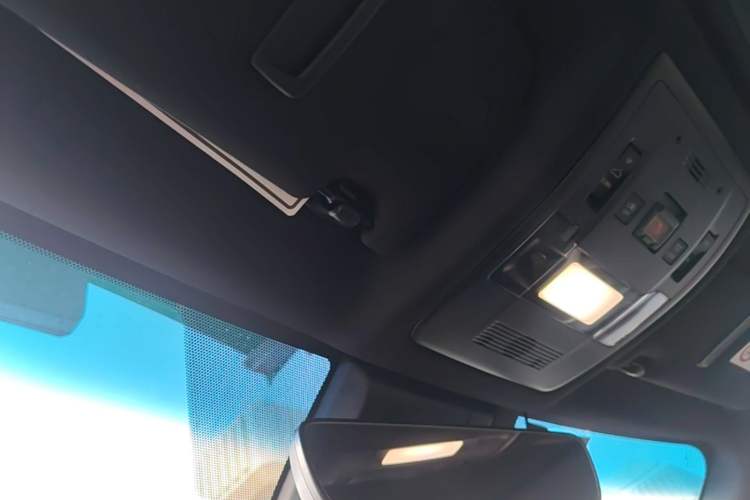 Used Lexus ES 2021 300h Excellence Edition Headliner