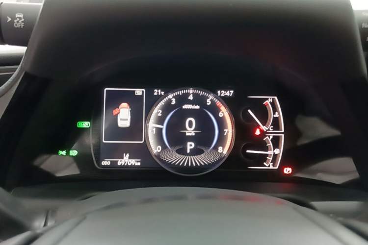 Used Lexus ES 2021 300h Excellence Edition Instrument Cluster