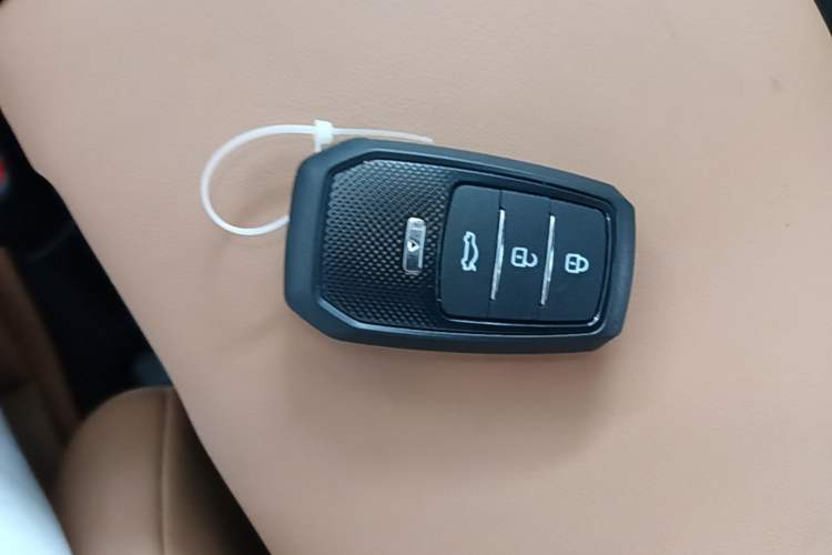 Used Lexus ES 2021 300h Excellence Edition Interior 1