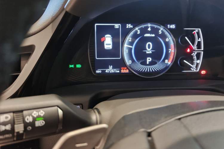Used Lexus ES 2021 200 Excellence Edition Odometer Close Up