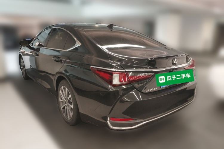 Used Lexus ES 2021 200 Excellence Edition Rear Left 45 Deg