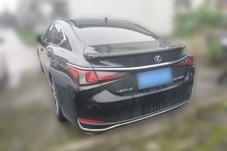 Used Lexus ES 2021 300h Excellence Edition Rear Left 45 Deg