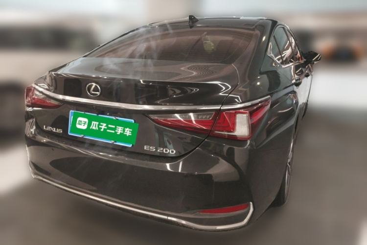 Used Lexus ES 2021 200 Excellence Edition Rear Right 45 Deg