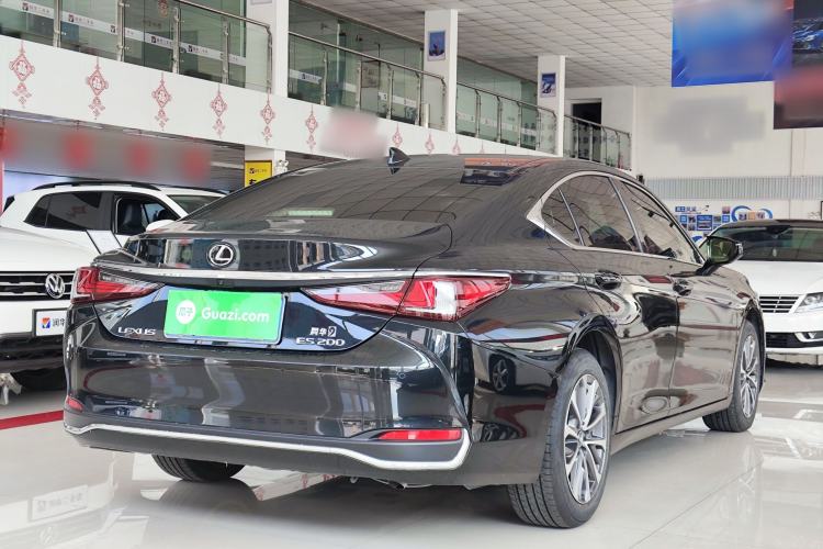 Used Lexus ES 2021 200 Excellence Edition Rear Right 45 Deg