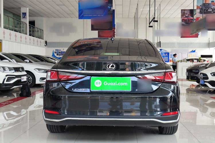 Used Lexus ES 2021 200 Excellence Edition Rear