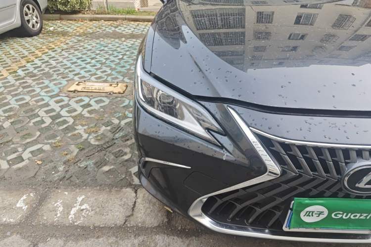Used Lexus ES 2021 260 Excellence Edition Right Front Headlight
