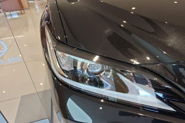 Used Lexus ES 2021 200 Excellence Edition Right Front Headlight