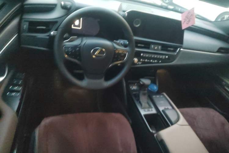 Used Lexus ES 2021 260 Excellence Edition Steering Wheel