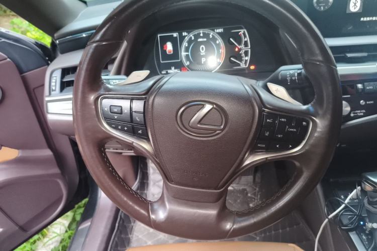 Used Lexus ES 2021 260 Excellence Edition Steering Wheel