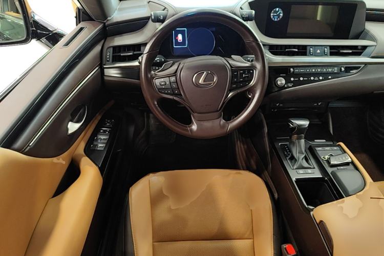 Used Lexus ES 2021 200 Excellence Edition Steering Wheel