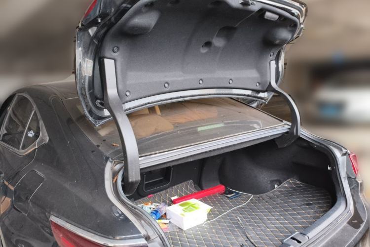Used Lexus ES 2021 300h Excellence Edition Trunk