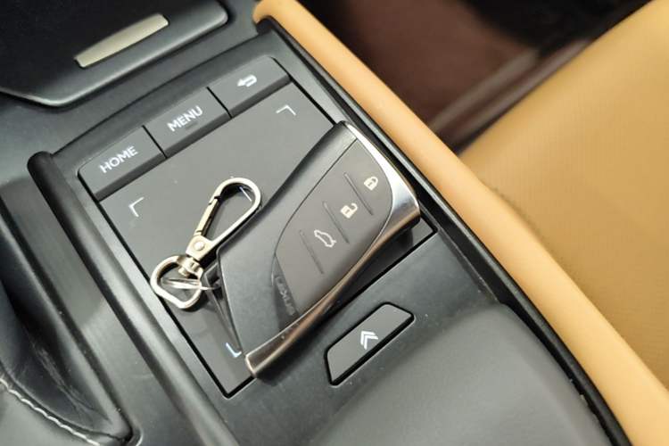 Used Lexus ES 2021 200 Excellence Edition Vehicle Key