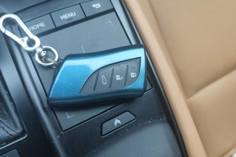Used Lexus ES 2021 300h Excellence Edition Vehicle Key