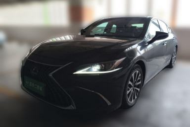 Used Lexus ES 2021 300h Excellence Edition