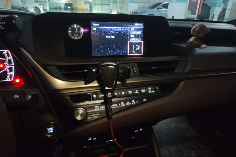 Used Lexus ES 2021 200 Excellence Edition Audio And AC Panel