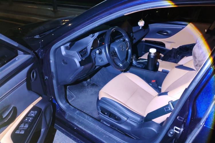 Used Lexus ES 2021 200 Excellence Edition Driver Seat