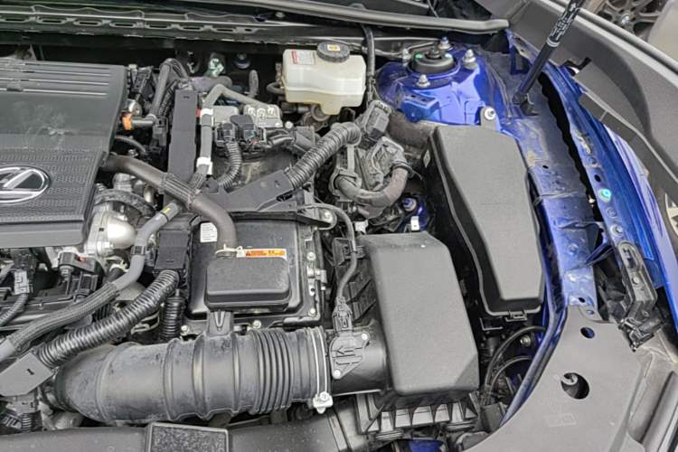 Used Lexus ES 2021 300h F SPORT Engine Bay Left