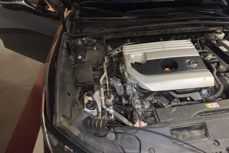 Used Lexus ES 2021 200 Luxury Edition Engine Bay Right