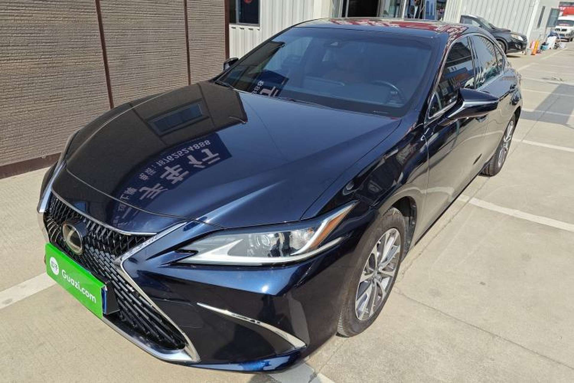 Used Lexus ES 2021 200 Excellence Edition Front Left 45 Deg