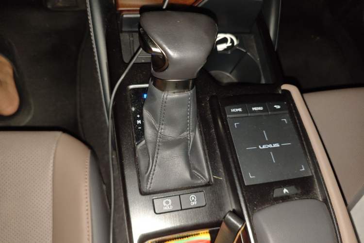 Used Lexus ES 2021 200 Luxury Edition Gear Lever