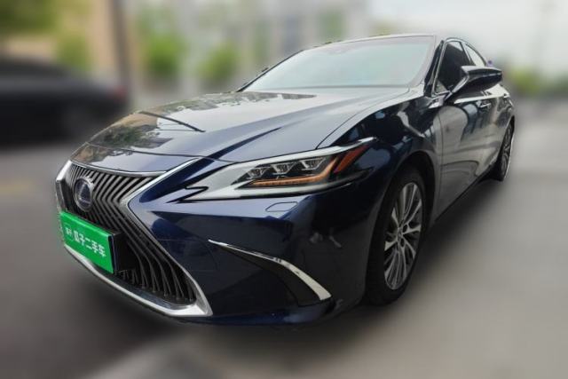 Used Lexus ES 2021 300h Deluxe Edition