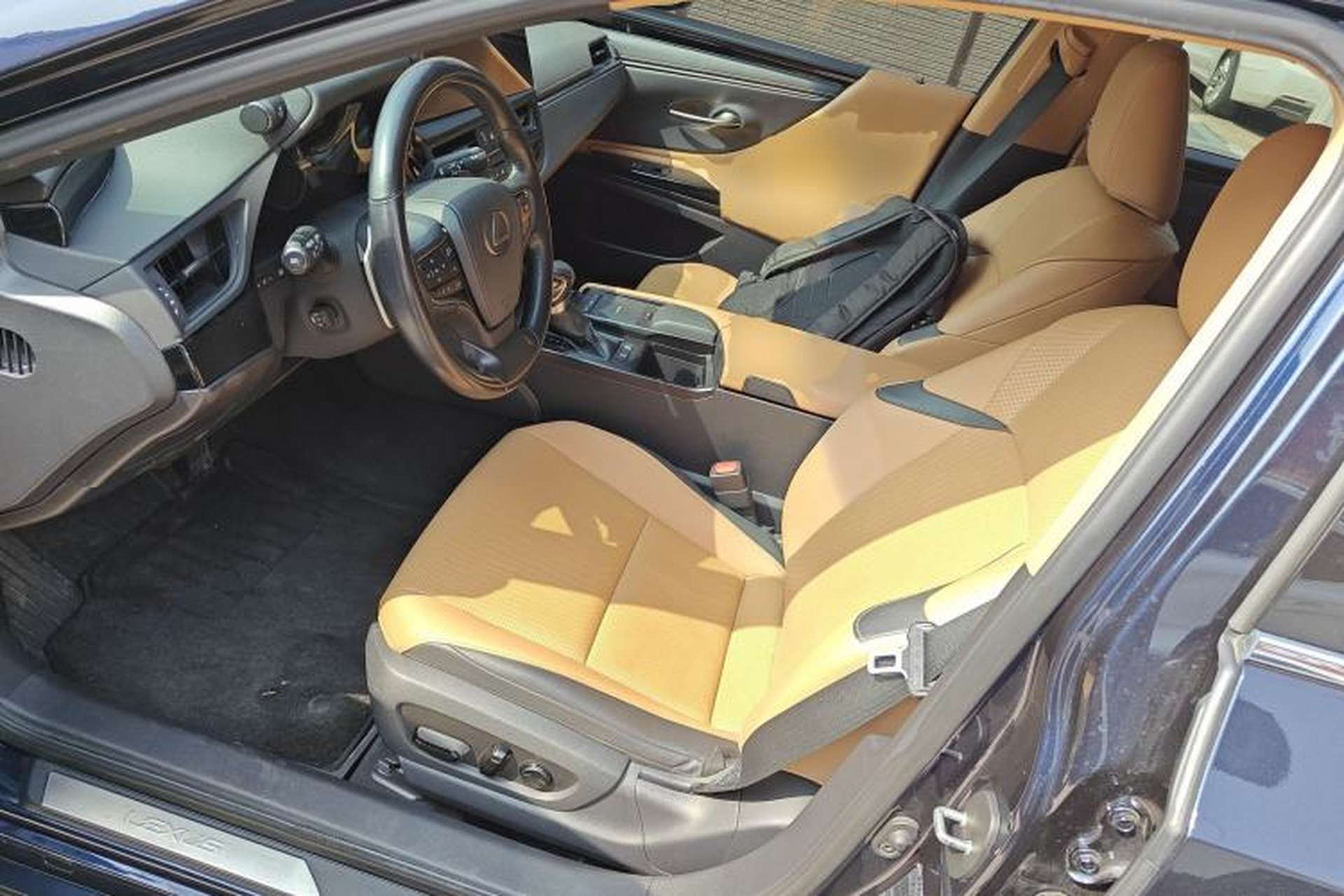 Used Lexus ES 2021 200 Excellence Edition Left Front Seat