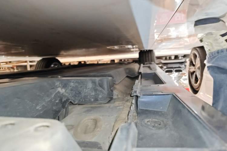Used Lexus ES 2021 200 Excellence Edition Left Side Sill
