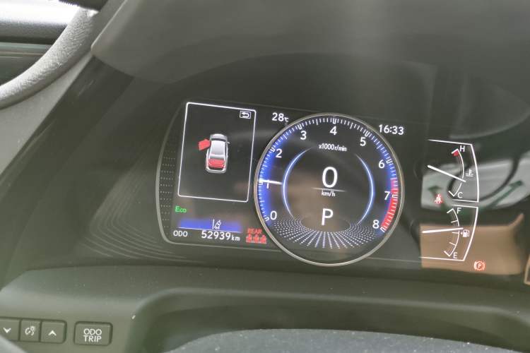 Used Lexus ES 2021 200 Excellence Edition Odometer Close Up
