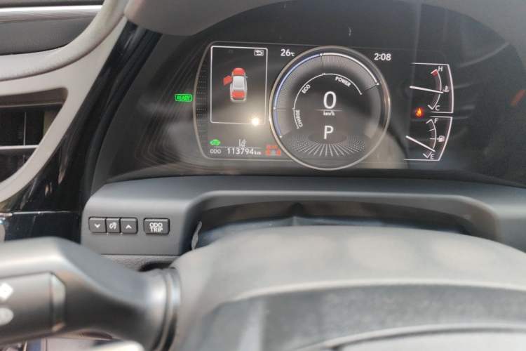 Used Lexus ES 2021 300h Deluxe Edition Odometer Close Up