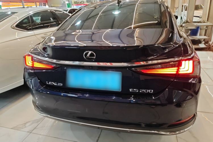 Used Lexus ES 2021 200 Excellence Edition Rear
