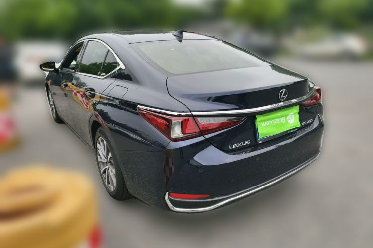 Used Lexus ES 2021 200 Excellence Edition Rear Left 45 Deg
