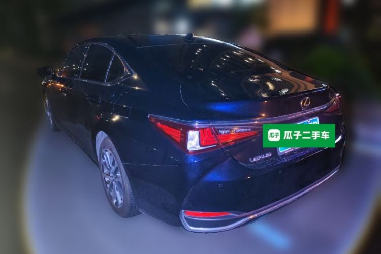 Used Lexus ES 2021 200 Excellence Edition Rear Left 45 Deg