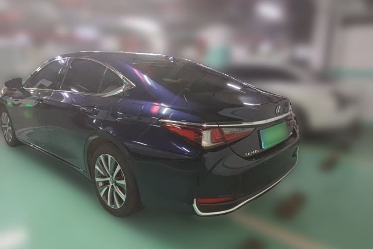 Used Lexus ES 2021 200 Excellence Edition Rear Left 45 Deg