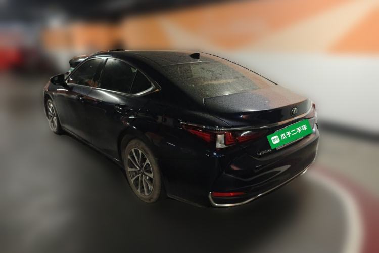 Used Lexus ES 2021 200 Luxury Edition Rear Left 45 Deg