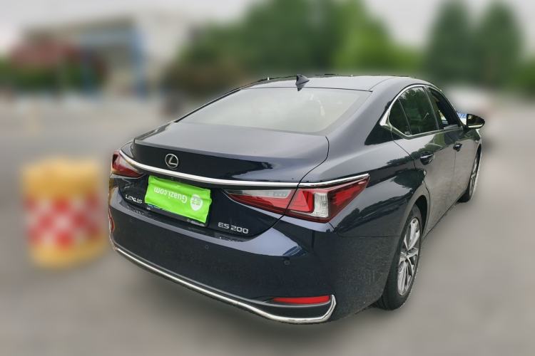 Used Lexus ES 2021 200 Excellence Edition Rear Right 45 Deg