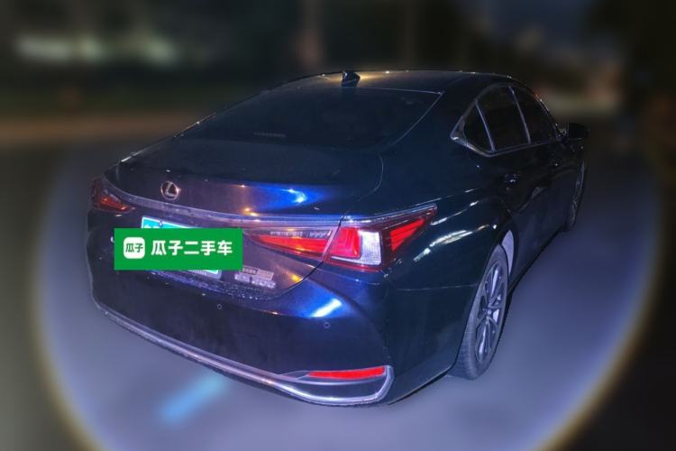 Used Lexus ES 2021 200 Excellence Edition Rear Right 45 Deg