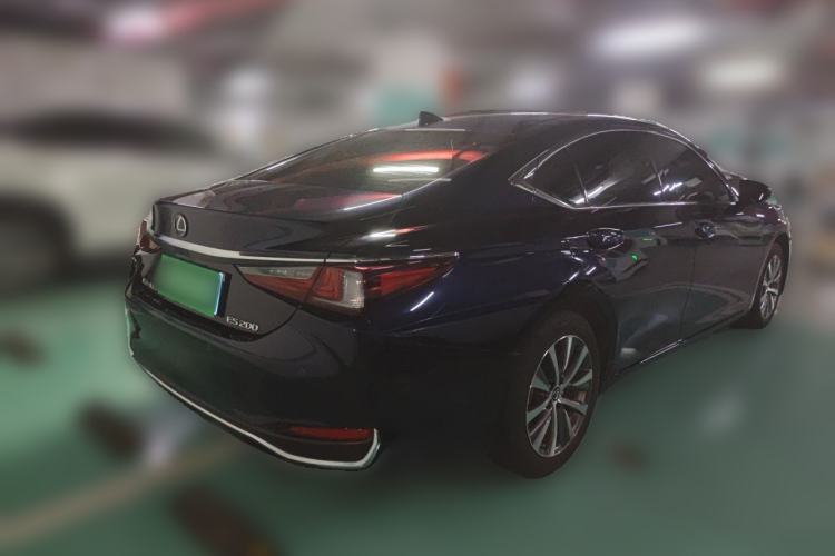 Used Lexus ES 2021 200 Excellence Edition Rear Right 45 Deg