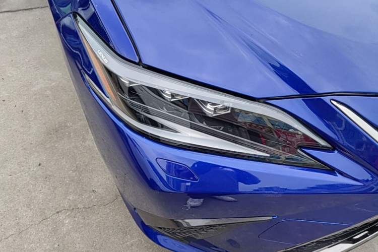 Used Lexus ES 2021 300h F SPORT Right Front Headlight