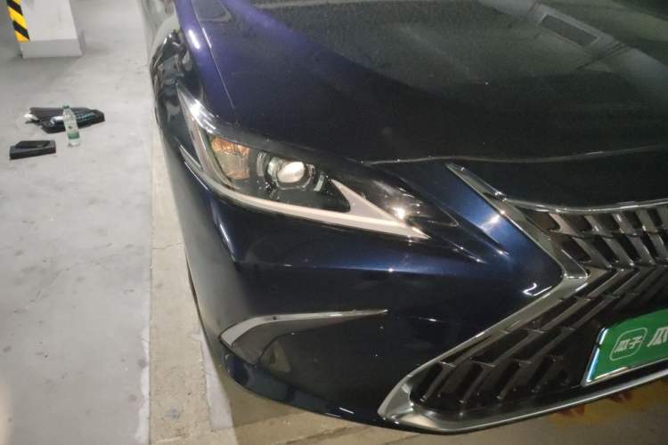 Used Lexus ES 2021 200 Excellence Edition Right Front Headlight