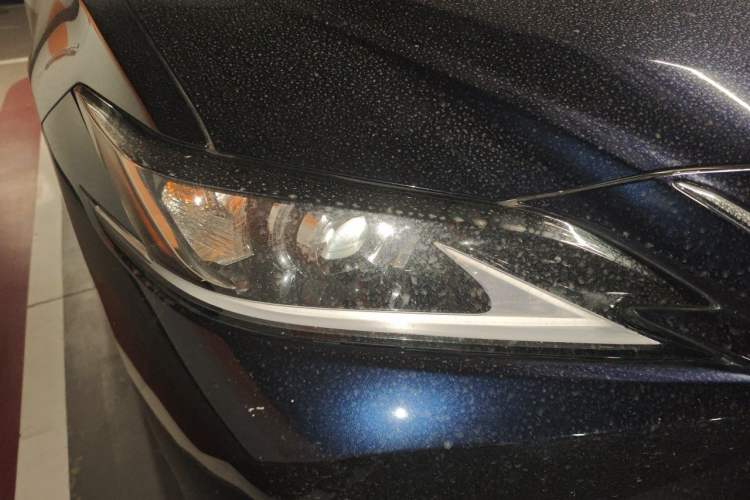Used Lexus ES 2021 200 Luxury Edition Right Front Headlight