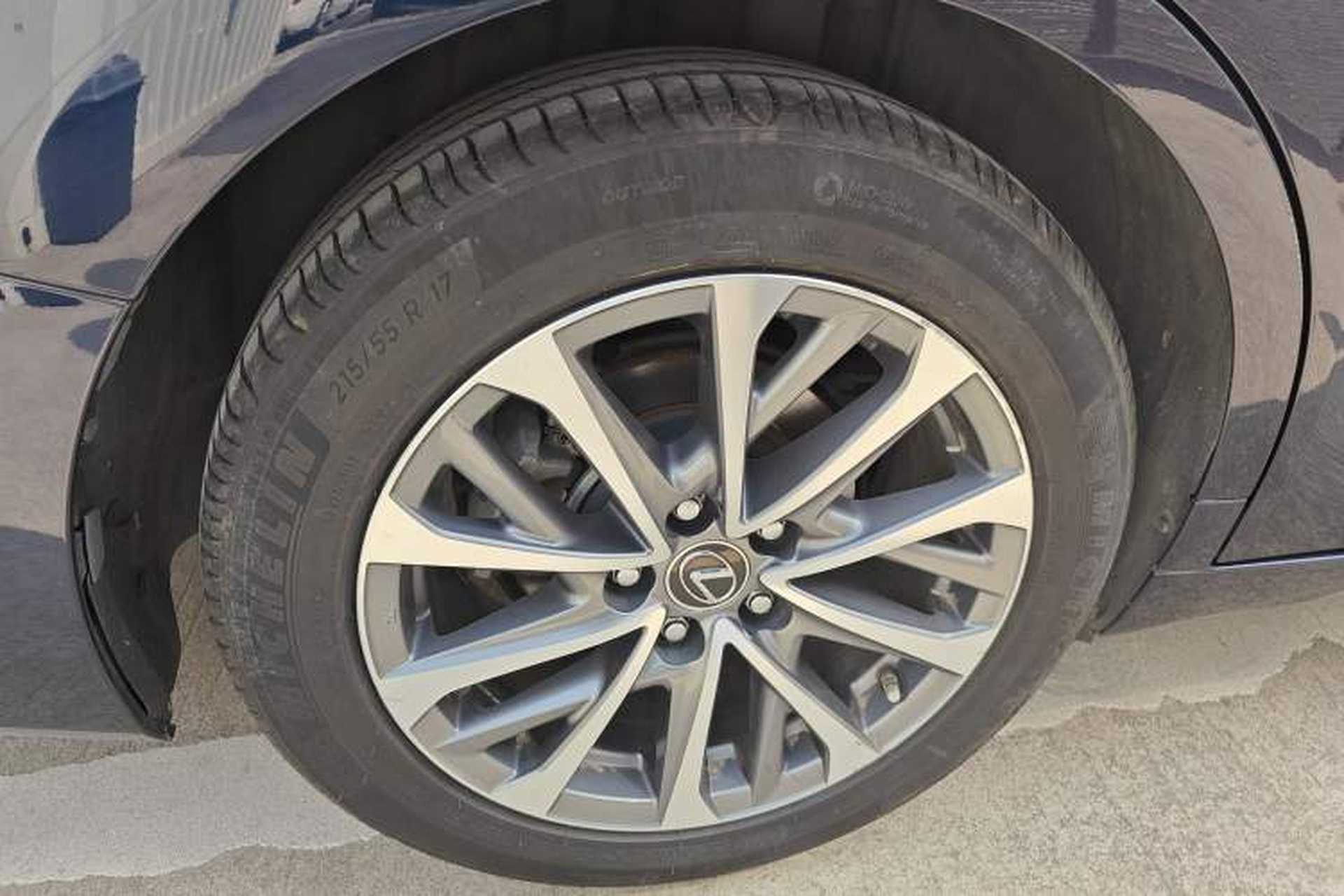 Used Lexus ES 2021 200 Excellence Edition Right Rear Wheel Hub
