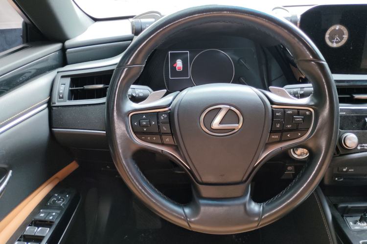 Used Lexus ES 2021 200 Excellence Edition Steering Wheel